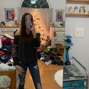 American Eagle off the shoulder top